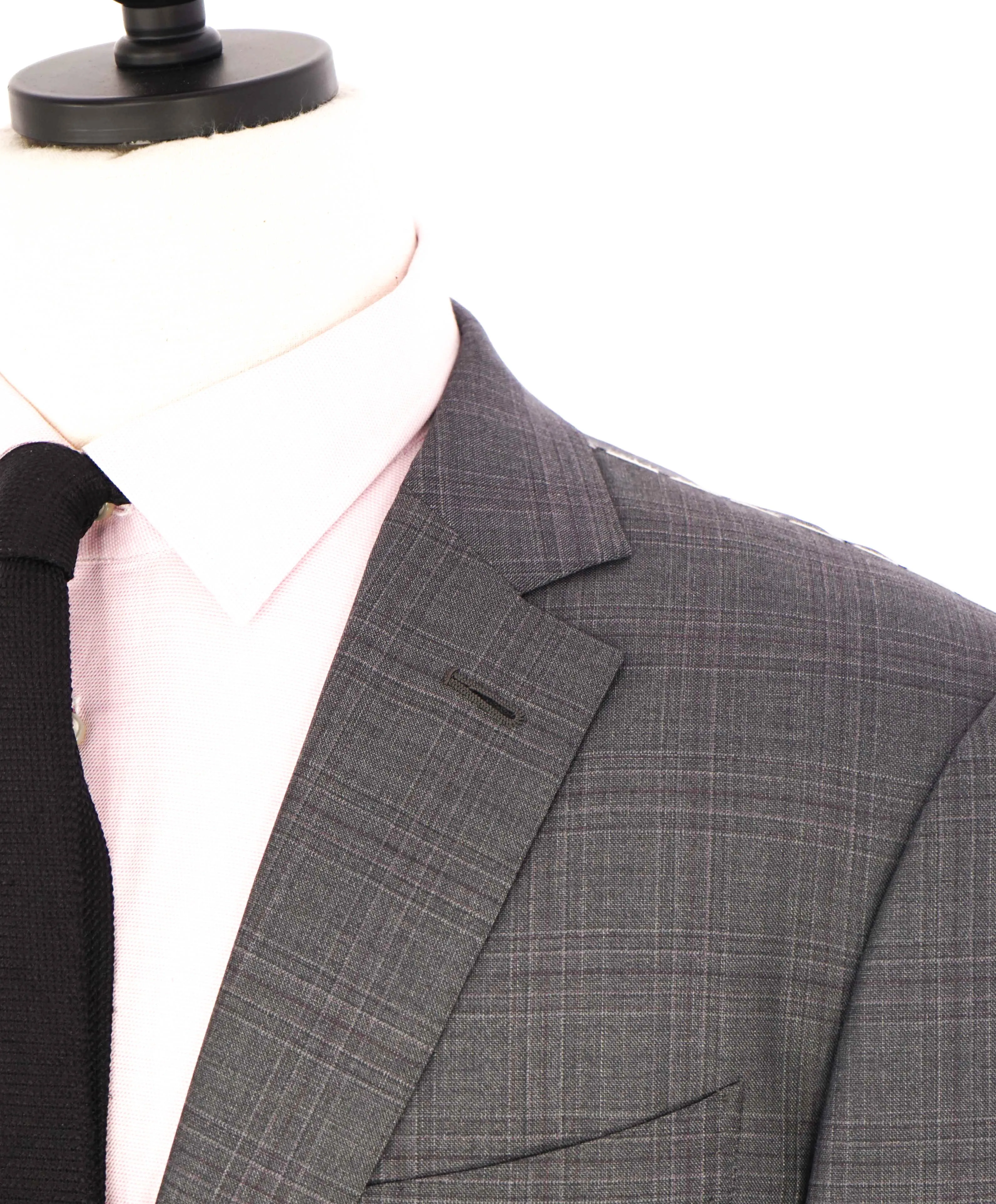 $3,290 ERMENEGILDO ZEGNA- “TORFEO” Gray / Pink Wool Check Blazer- 48R
