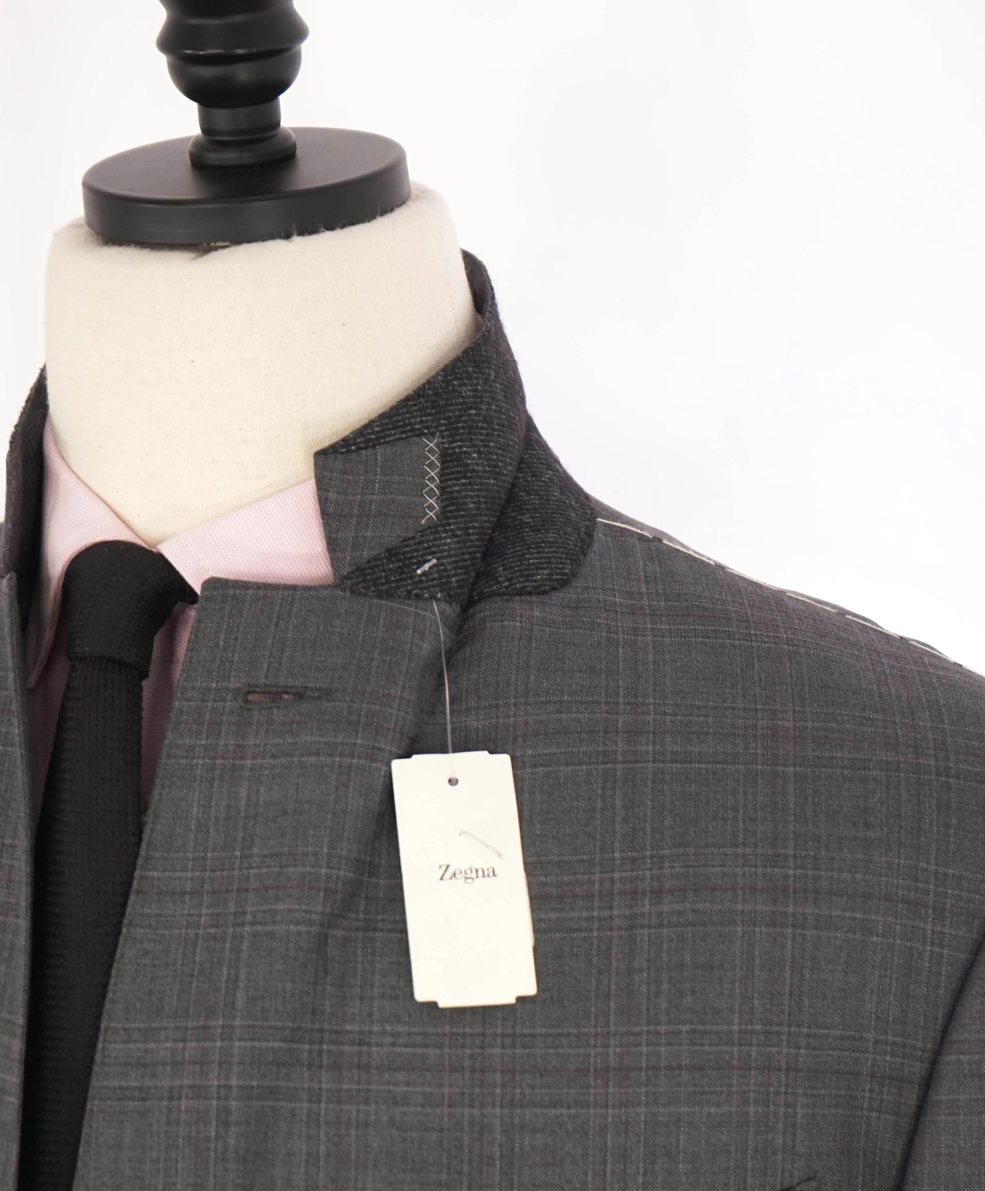 $3,290 ERMENEGILDO ZEGNA- “TORFEO” Gray / Pink Wool Check Blazer- 48R