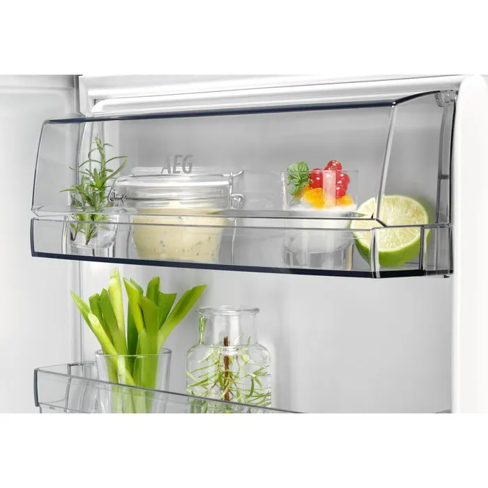 AEG SKB582F1AF Built In Larder Fridge - Fully Integrated
