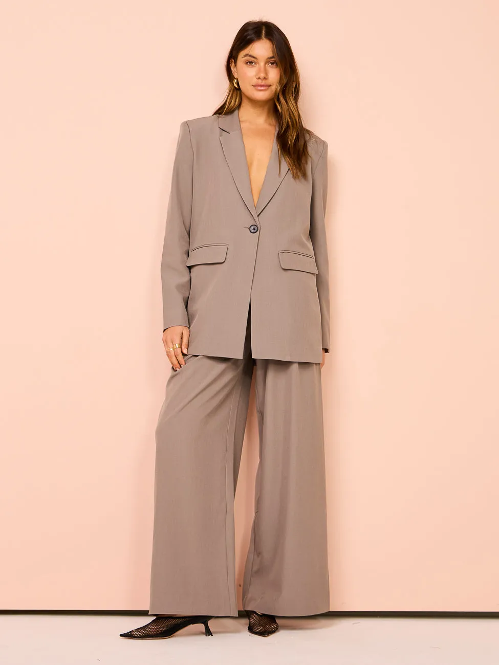 Elka Collective Murphy Blazer in Granite