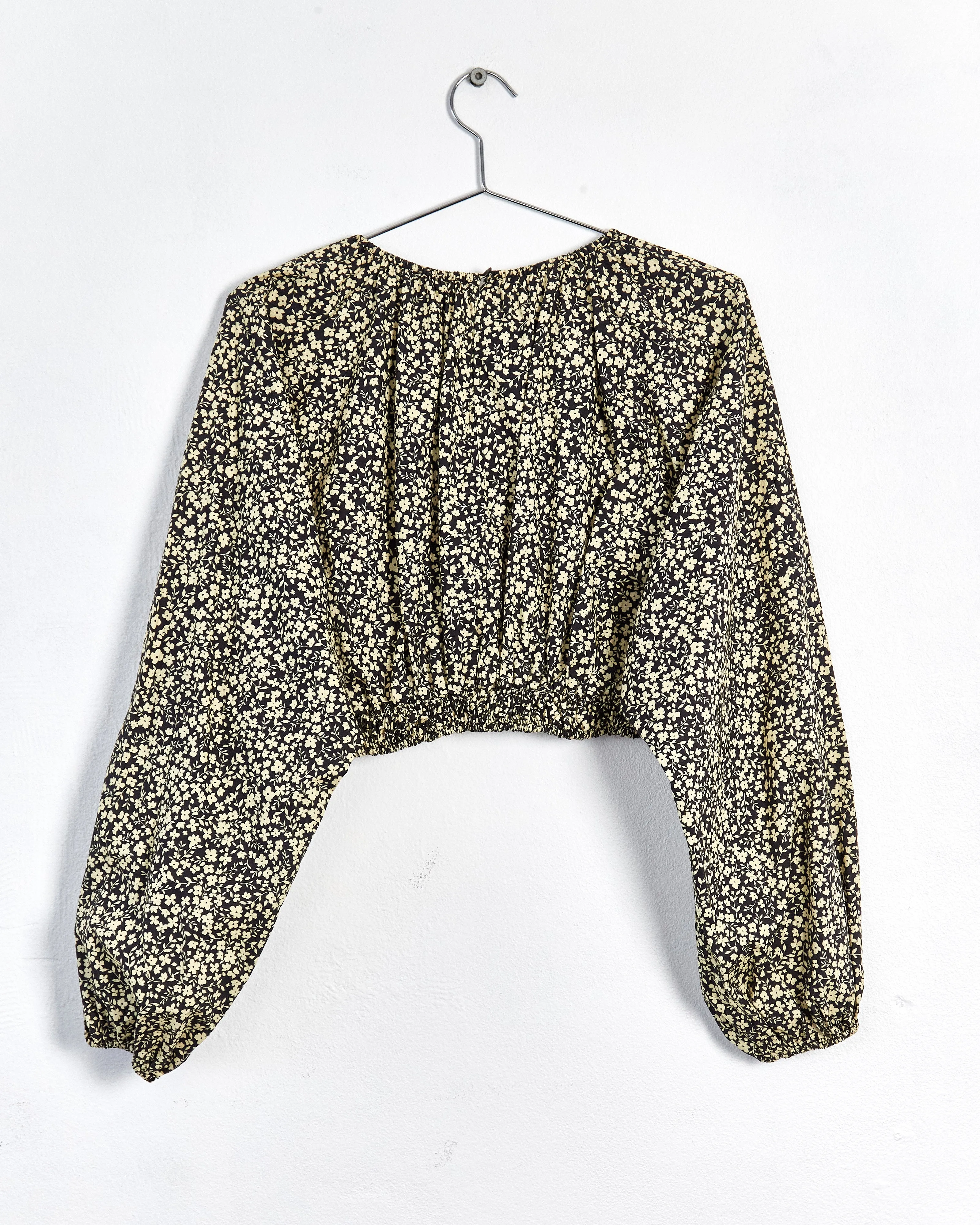 Matteau cropped floral print top, black & ecru, 10