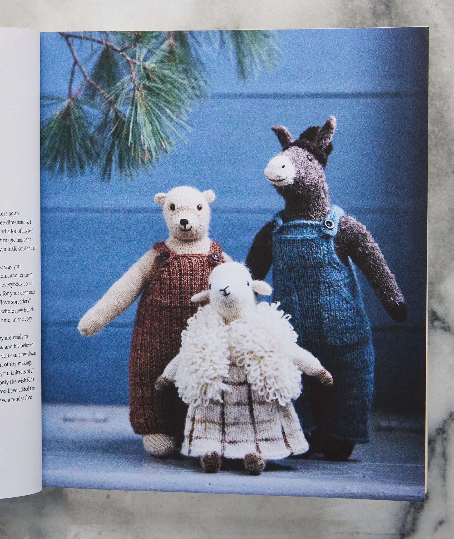 Mouche & Friends: Seamless Toys to Knit and Love