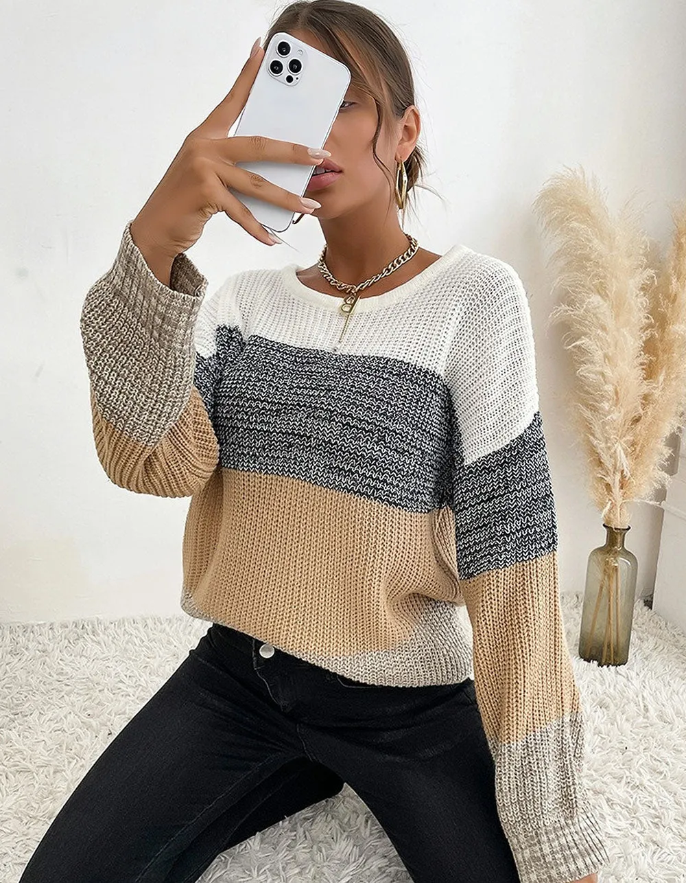 Solid-color Round Neck Loose Long Sleeve Knit Top