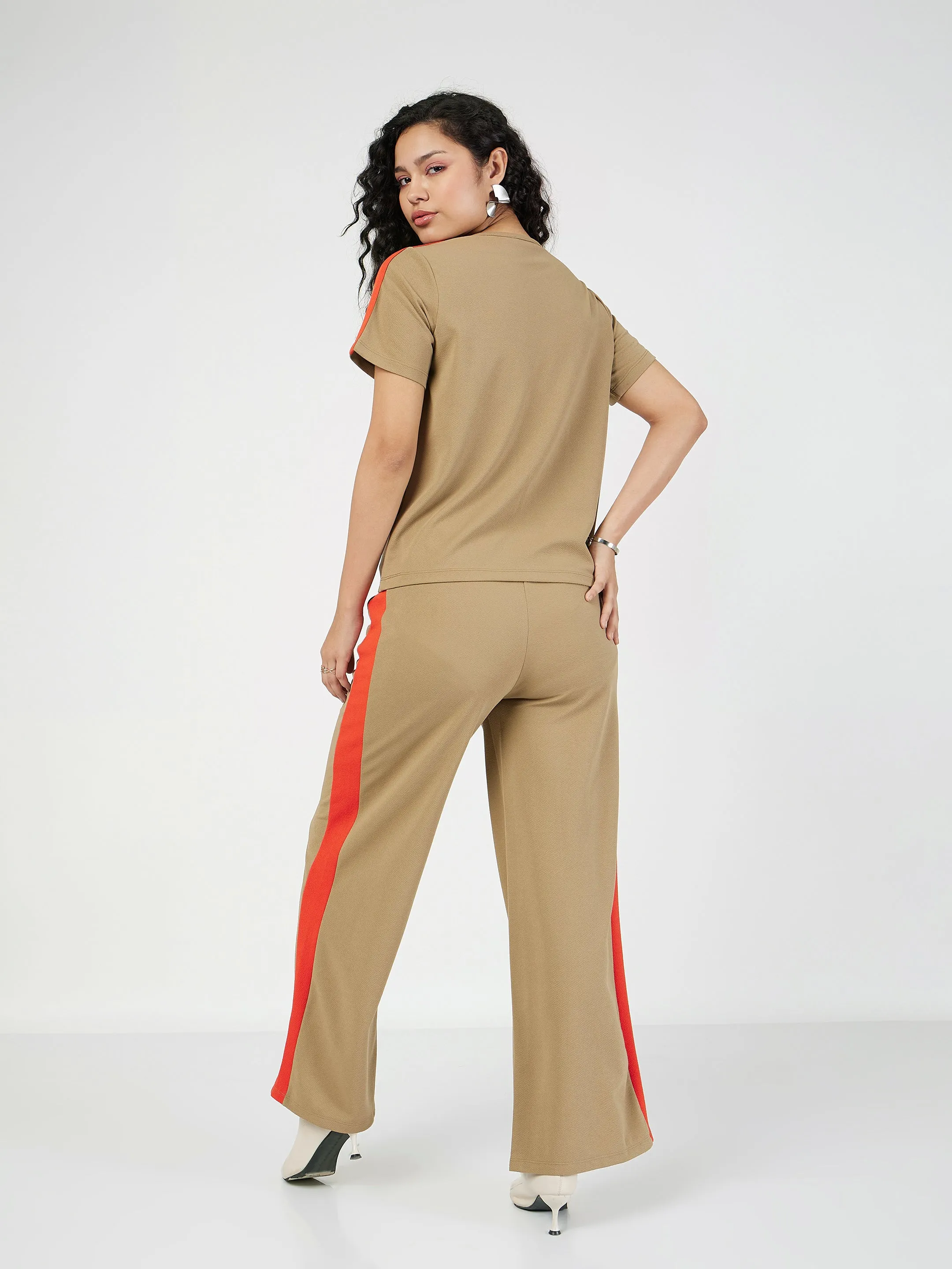Women Beige Contrast Tape T-shirt With Track Pants