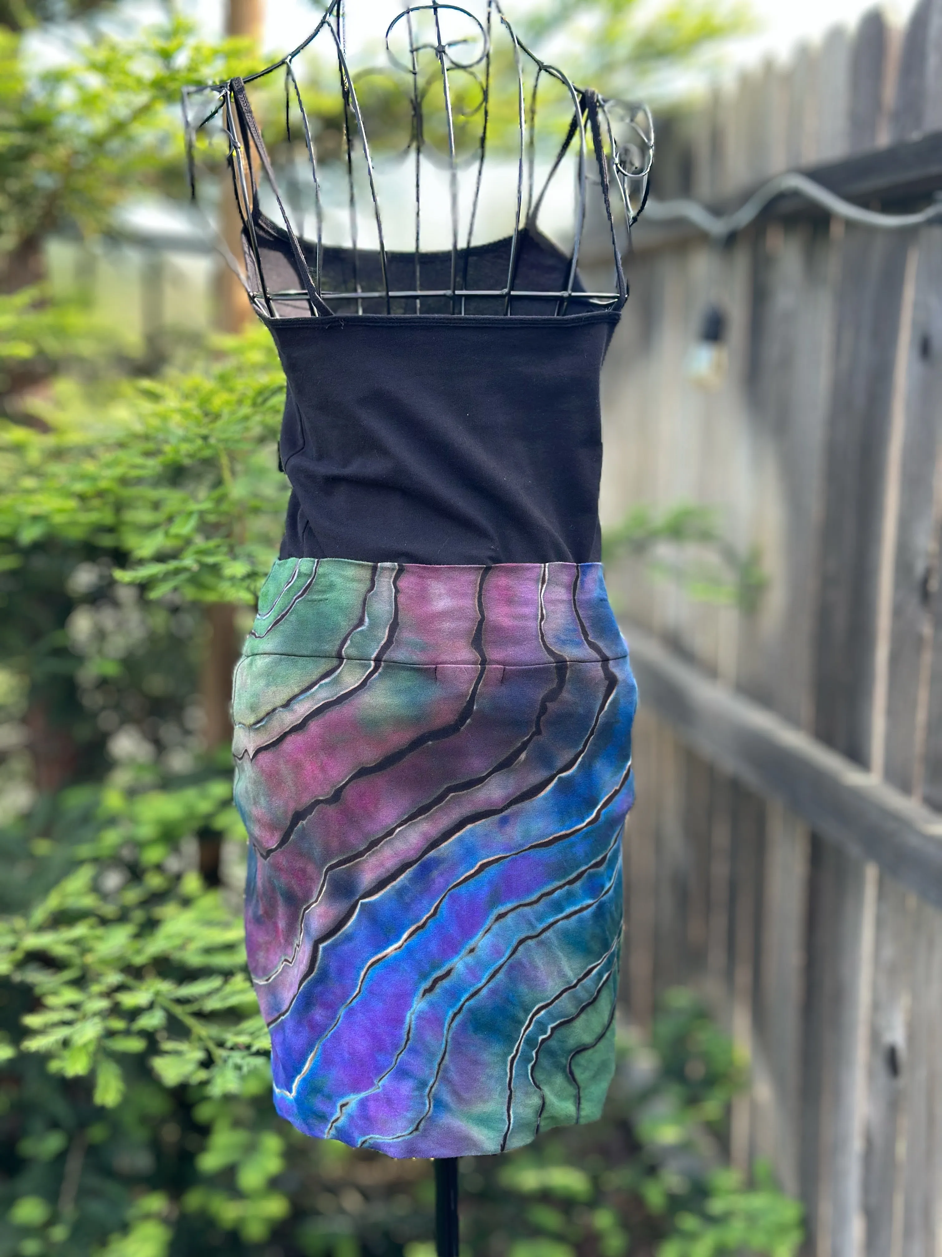 Women’s Medium Reverse Geode Mini Skirt in ‘Abalone’